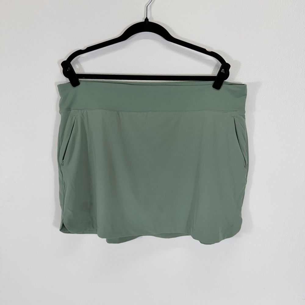 Eddie‎ Bauer Sightscape Horizon Hiking Golf Athleisure Light Sage Green Skort XL